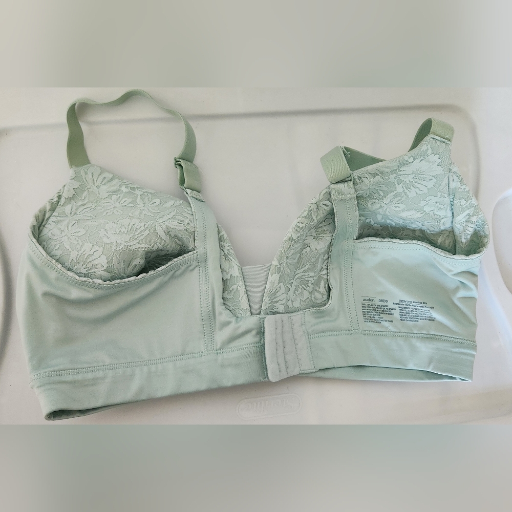 Auden lightly lined wire free bra - Picture 6 of 7